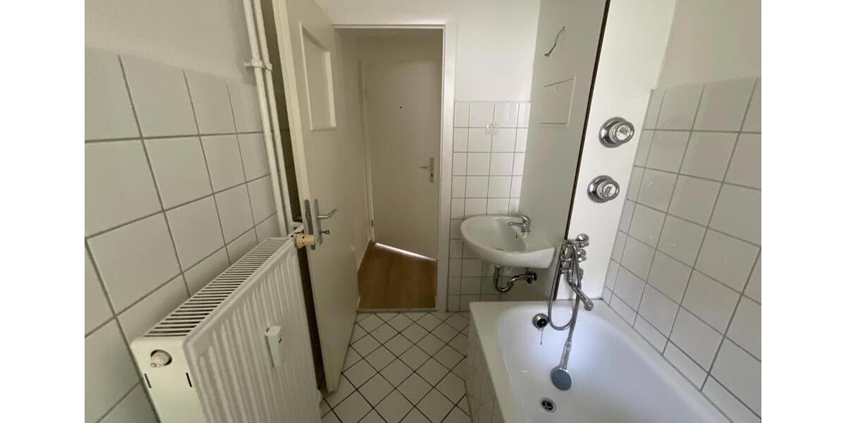 Erdgeschoßwohnung Dortmund Brackel - 1 Zimmer, 35 m&sup2;, 350&euro; | Angebot:25793777