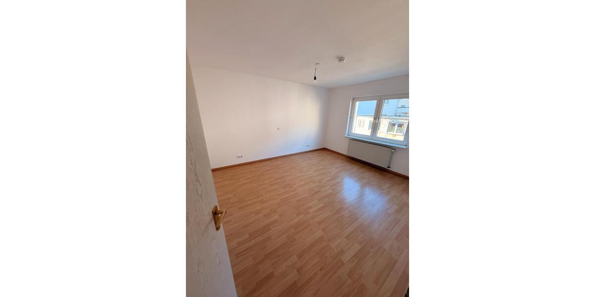 Etagenwohnung Dortmund Innenstadt Ost - 2 Zimmer, 76 m&sup2;, 682&euro; | Angebot:25323302