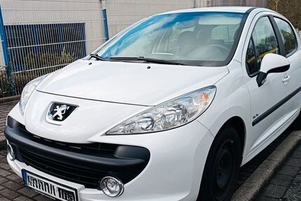 Peugeot 207 91.000 km 2.450 &euro; Dortmund 44229