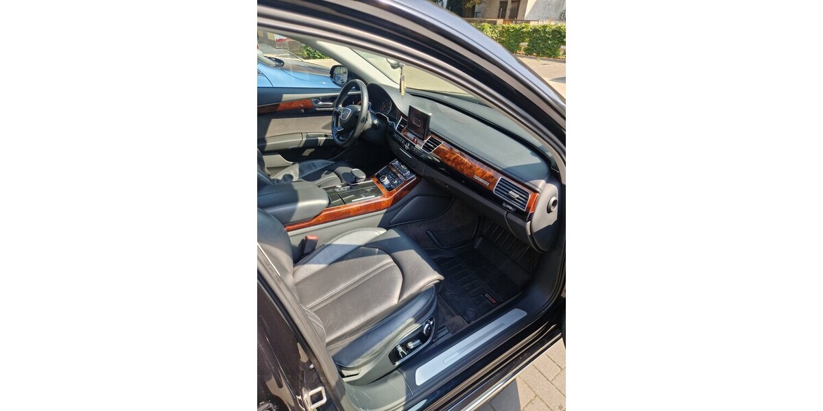 Audi A8 244.000 km 16.500 &euro; Dortmund 44135