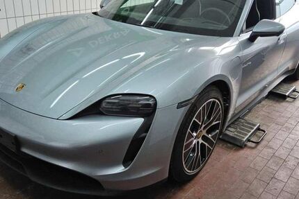 Porsche Taycan 9.375 km 65.850 &euro; Hagen 58091