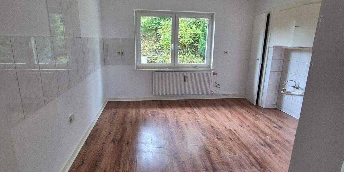Etagenwohnung Lüdenscheid Tinsberg - 2 Zimmer, 350&euro; | Angebot:25729676