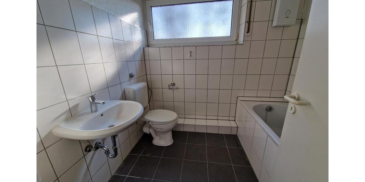 Erdgeschoßwohnung Castrop-Rauxel Deinighausen - 3 Zimmer, 77 m&sup2;, 363&euro; | Angebot:25082673