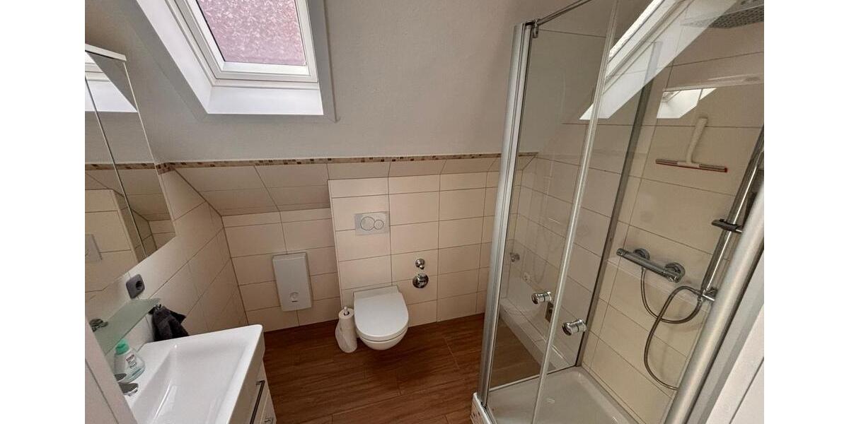 Dachgeschoßwohnung Lüdenscheid Augustenthal - 3 Zimmer, 70 m&sup2;, 560&euro; | Angebot:25865874