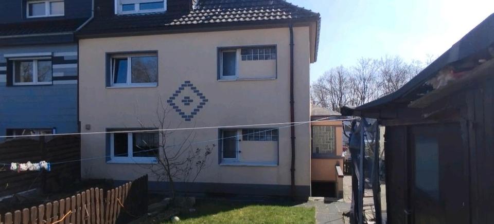 Reihenhaus Lüdenscheid Othlinghausen - 4.5 Zimmer, 148 m&sup2;, 240.000&euro; | Angebot:25612825