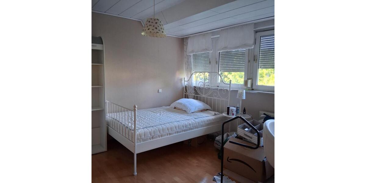 Doppelhaushälfte Iserlohn Gerlingsen - 9 Zimmer, 140 m&sup2;, 350.000&euro; | Angebot:26678908