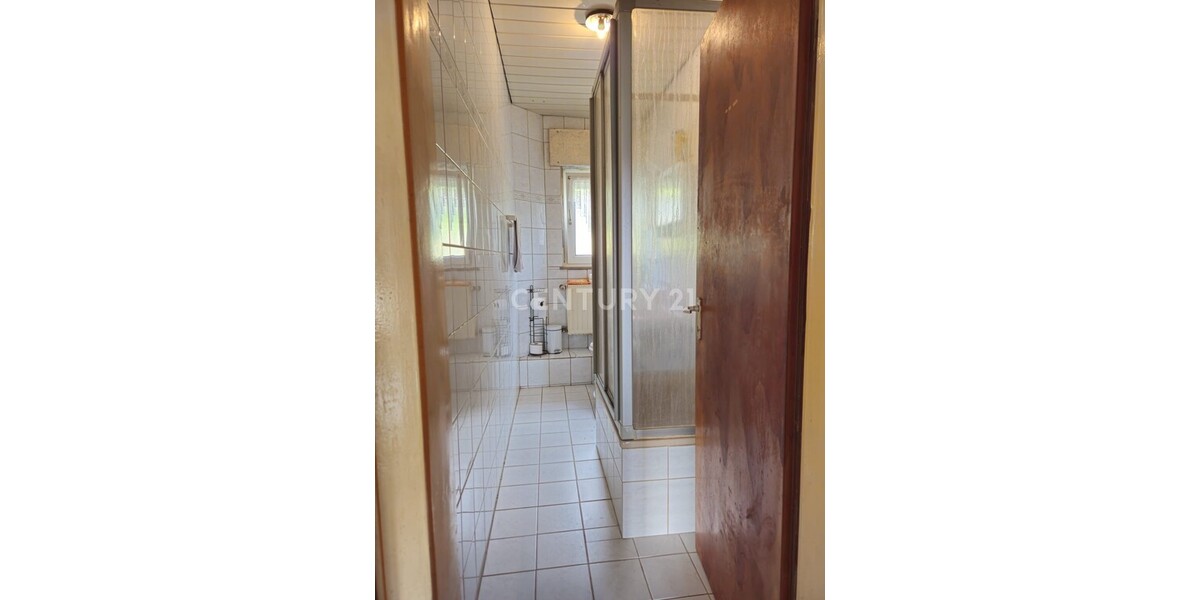 Zweifamilienhaus für Handwerker in ruhiger Lage - Zweifamilienhaus Lüdenscheid Othlinghausen | Angebot:22217309