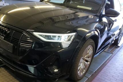 Audi e-tron 40.742 km 42.845 &euro; Hagen 58091