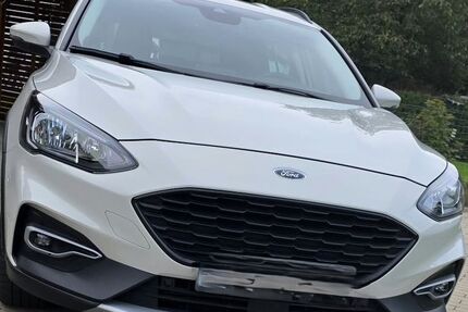 Ford Focus 98.000 km 11.900 &euro; Bergkamen 59192
