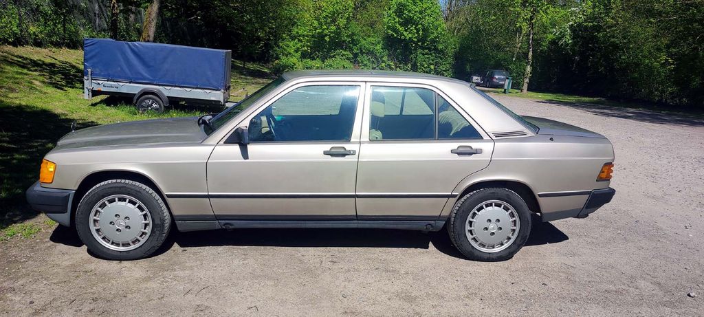Mercedes-Benz 190 195.000 km 15.000 &euro; Witten 58455