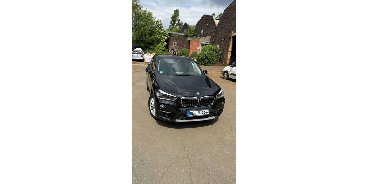BMW X1 217.000 km 15.000 &euro; Dortmund 44309