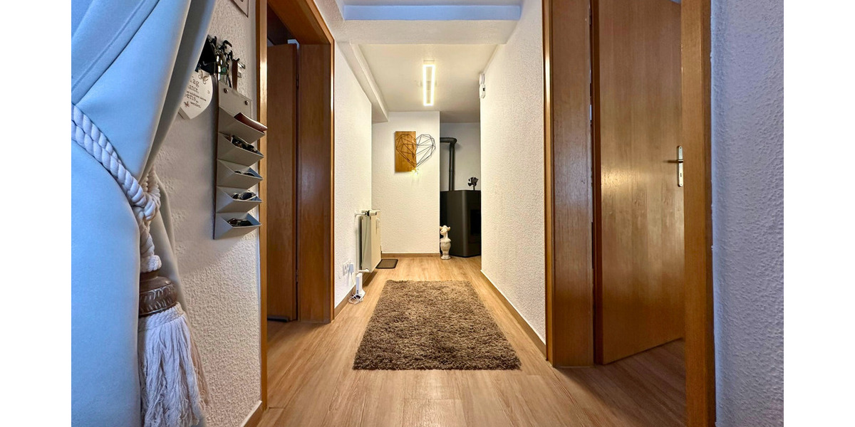 Doppelhaushälfte Balve Mellen - 7 Zimmer, 229 m&sup2;, 255.500&euro; | Angebot:25703460