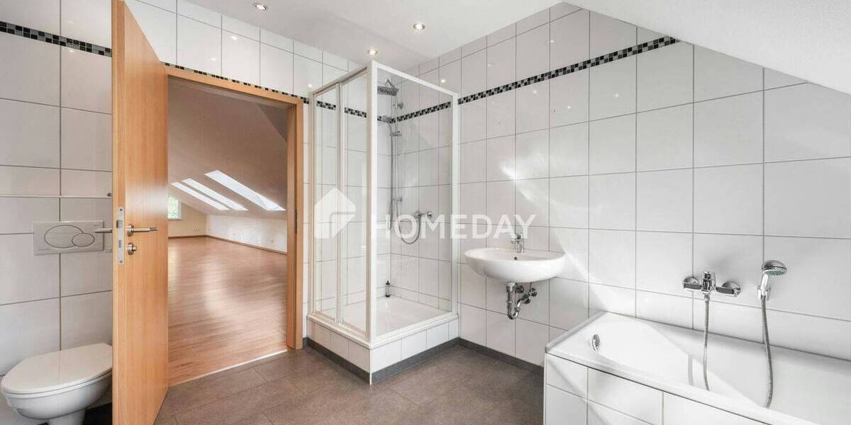 Etagenwohnung Bochum Harpen - 5 Zimmer, 131 m&sup2;, 289.000&euro; | Angebot:26513272