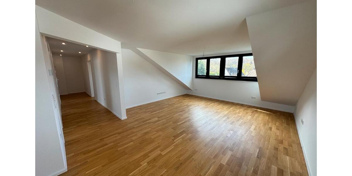 Dachgeschoßwohnung Dortmund Hörde - 2.5 Zimmer, 82 m&sup2;, 984&euro; | Angebot:25974943