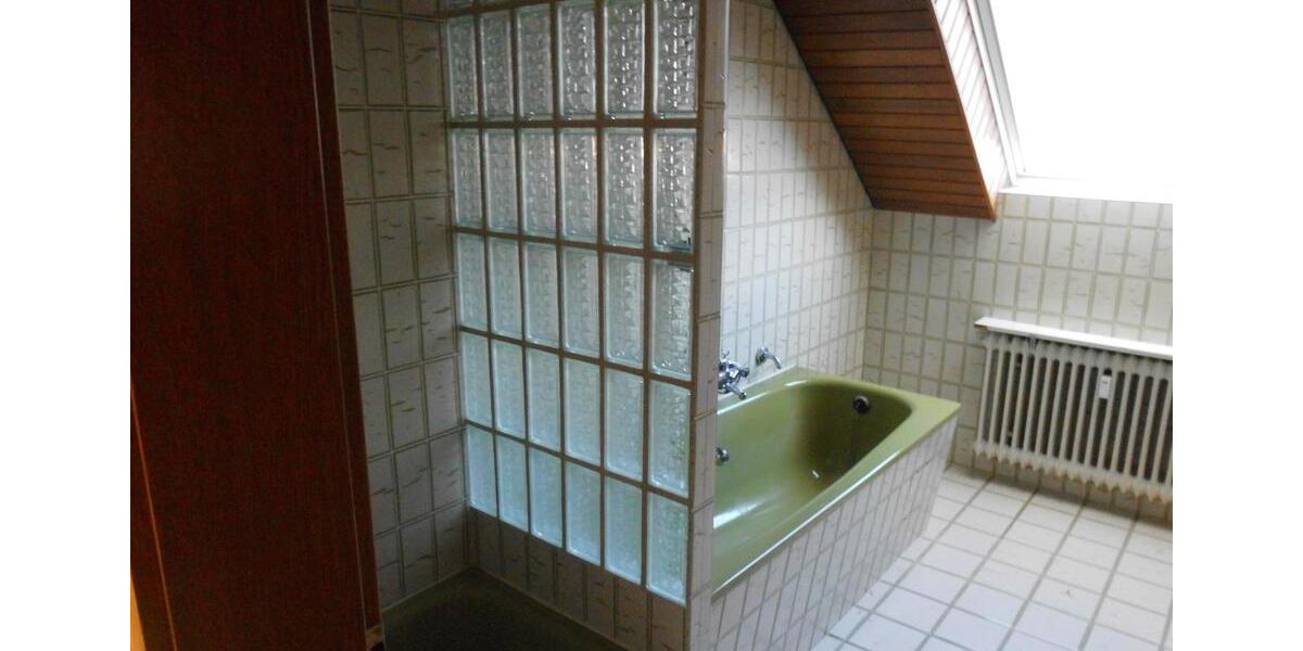 Mehrfamilienhaus, Wohnhaus Menden (Sauerland) Bösperde - 2 Zimmer, 66 m&sup2;, 99.000&euro; | Angebot:27607399