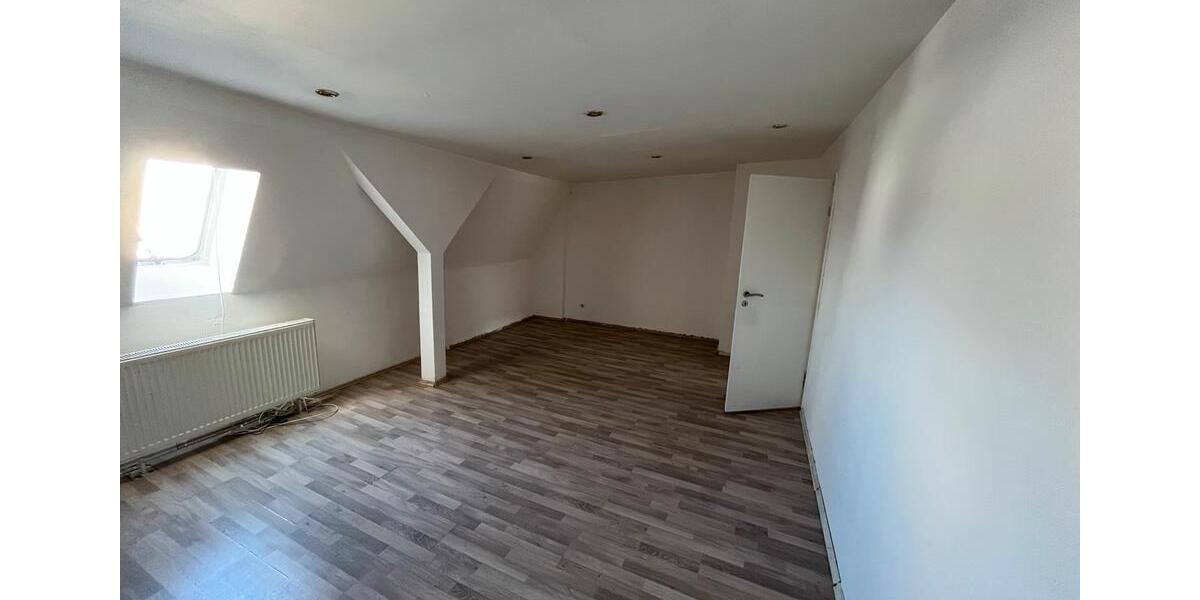Dachgeschoßwohnung Hagen Hagen-Mitte - 3.5 Zimmer, 85 m&sup2;, 790&euro; | Angebot:26021728