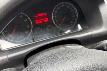VW Touran 168.000 km 2.999 &euro; Lüdenscheid 58507