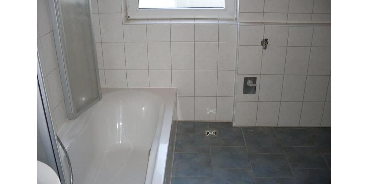 Dachgeschoßwohnung Iserlohn - 4 Zimmer, 96 m&sup2;, 600&euro; | Angebot:25922814