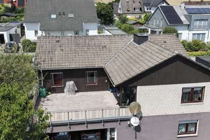 Haus Neuenrade - 9 Zimmer, 212 m&sup2;, 359.000&euro; | Angebot:25831091