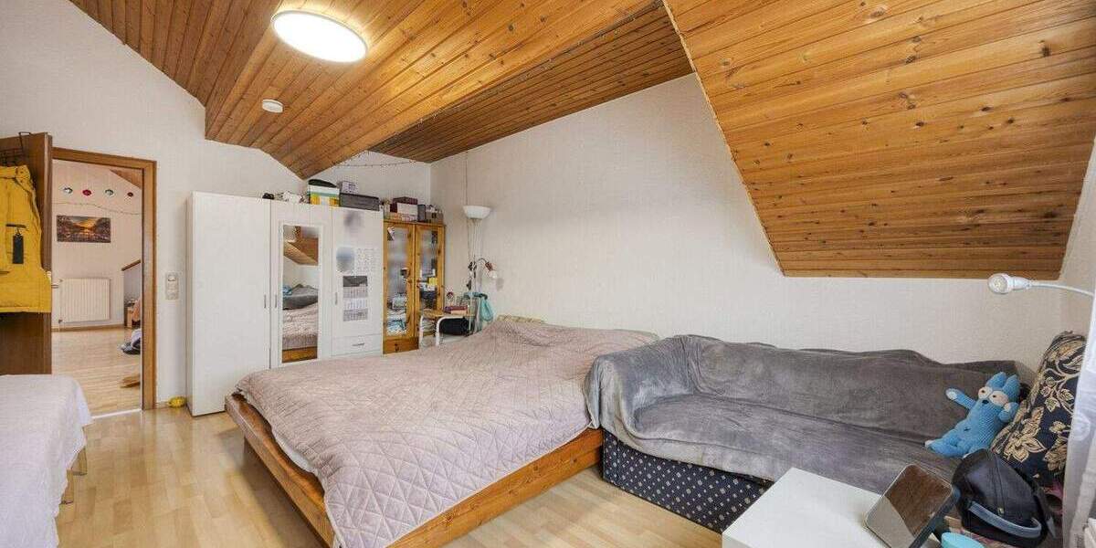 Etagenwohnung Castrop-Rauxel Frohlinde - 5 Zimmer, 176 m&sup2;, 340.000&euro; | Angebot:25680060