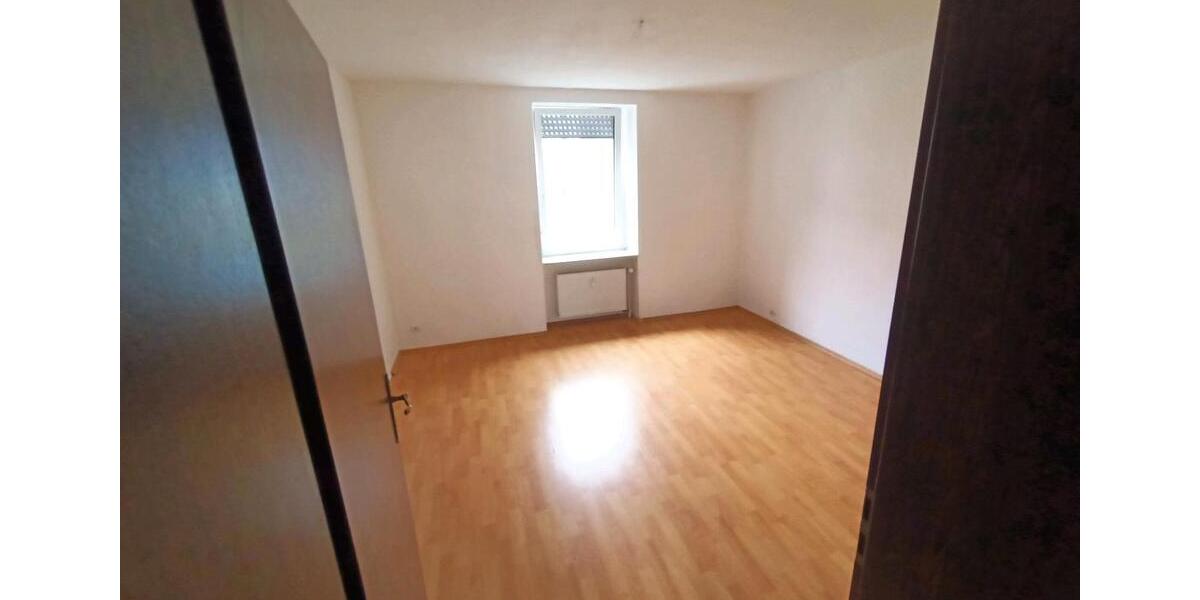 Etagenwohnung Werdohl - 3 Zimmer, 80 m&sup2;, 850&euro; | Angebot:26359722