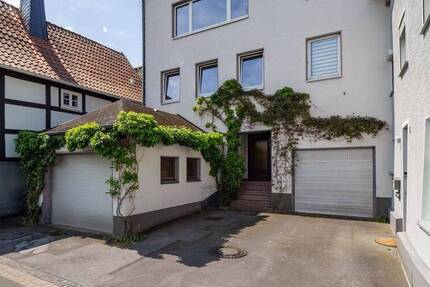 Haus Arnsberg Obereimer - 8 Zimmer, 207 m&sup2;, 209.000&euro; | Angebot:25664459
