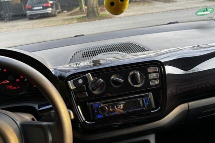 VW up! 117.400 km 4.500 &euro; Dortmund 44369
