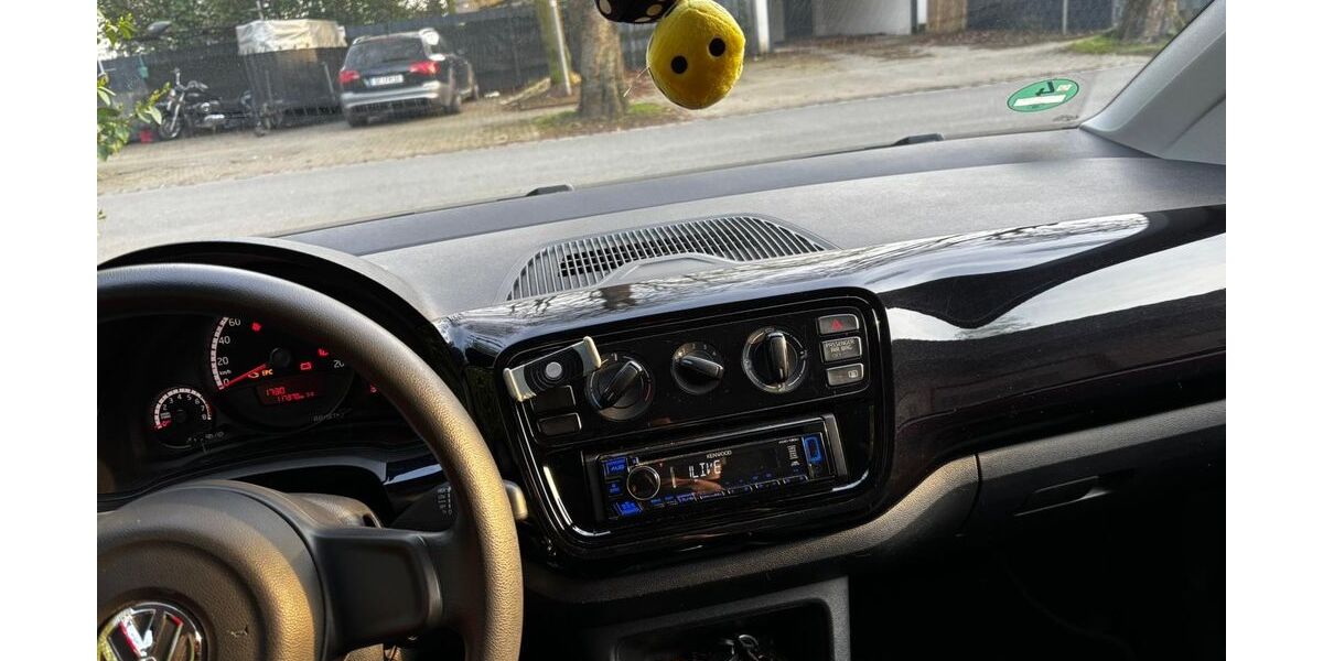 VW up! 117.400 km 4.500 &euro; Dortmund 44369