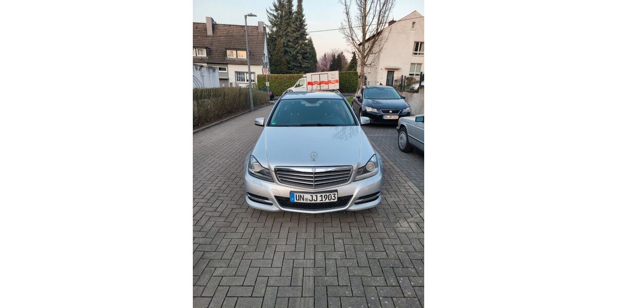 Mercedes-Benz C 220 189.000 km 8.450 &euro; Schwerte 58238