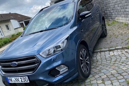 Ford Kuga 105.000 km 19.200 &euro; Altena 58762