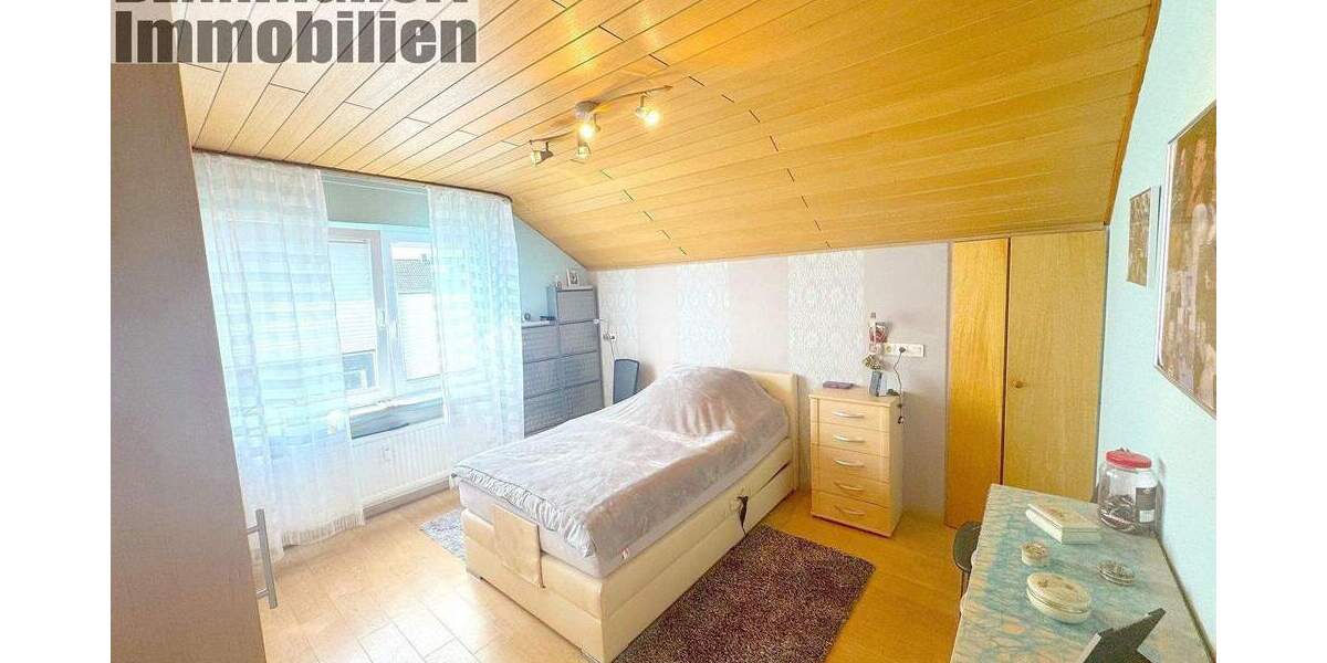 Etagenwohnung Holzwickede - 3 Zimmer, 179.000&euro; | Angebot:25800822