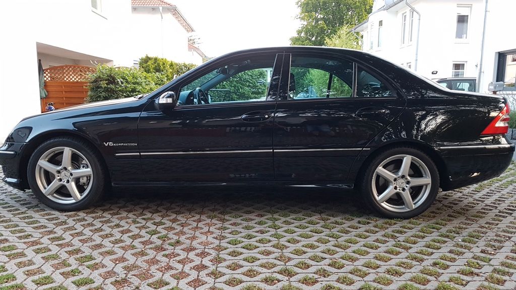 Mercedes-Benz C 32 AMG 190.000 km 11.900 &euro; Dortmund 44229