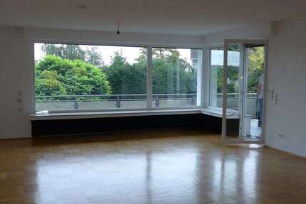 Haus Witten - 8 Zimmer, 250 m&sup2;, 2.000&euro; | Angebot:26013135