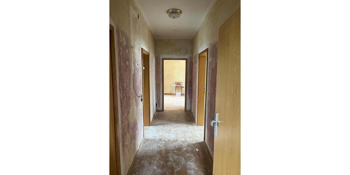 Etagenwohnung Lünen Brambauer - 3 Zimmer, 94 m&sup2;, 165.000&euro; | Angebot:25948288