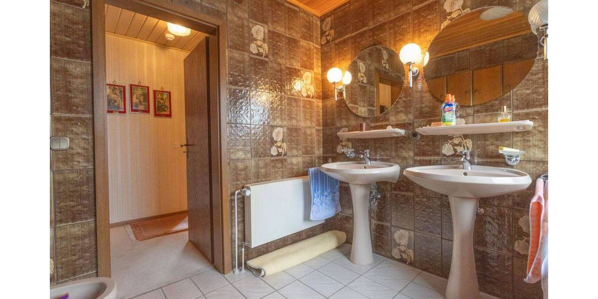 Reihenmittelhaus Menden Mitte - 3 Zimmer, 98 m&sup2;, 198.000&euro; | Angebot:26824882