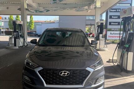 Hyundai TUCSON 186.000 km 12.750 &euro; Kamen 59174