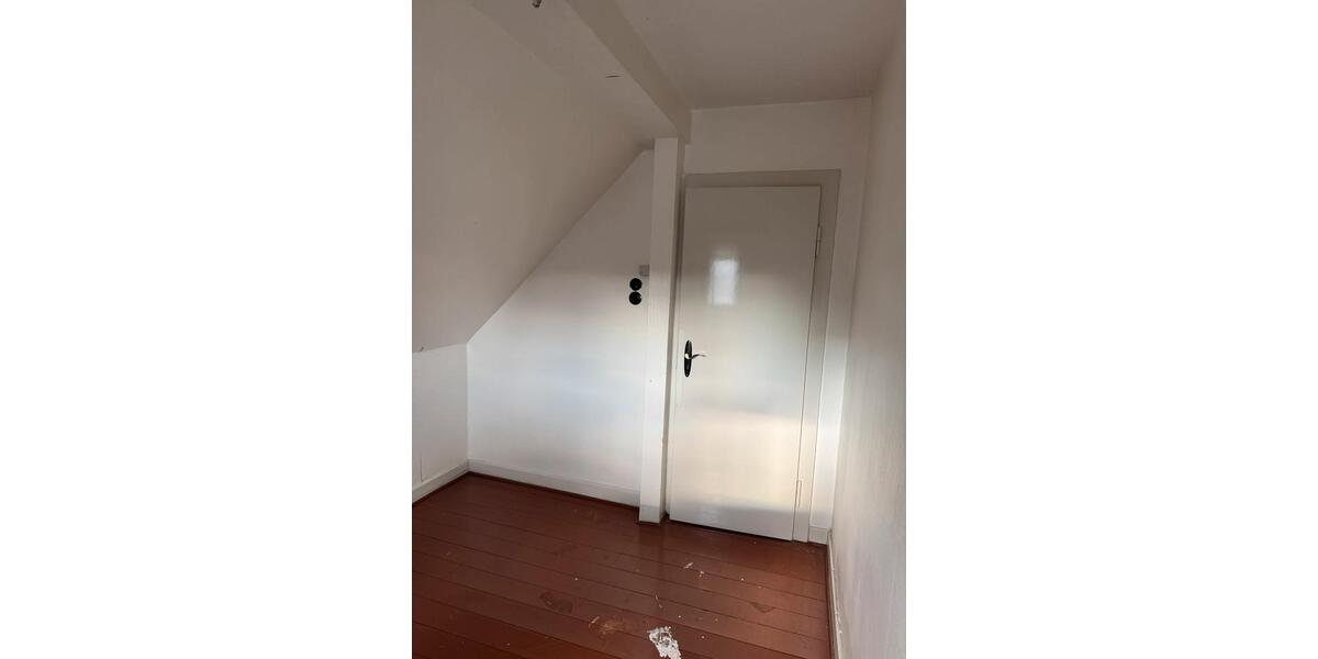 Dachgeschoßwohnung Hemer - 3 Zimmer, 54 m&sup2;, 425&euro; | Angebot:25638817