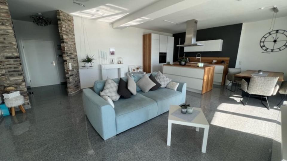 Etagenwohnung Dortmund Hörde - 3 Zimmer, 107 m&sup2;, 1.290&euro; | Angebot:25050201