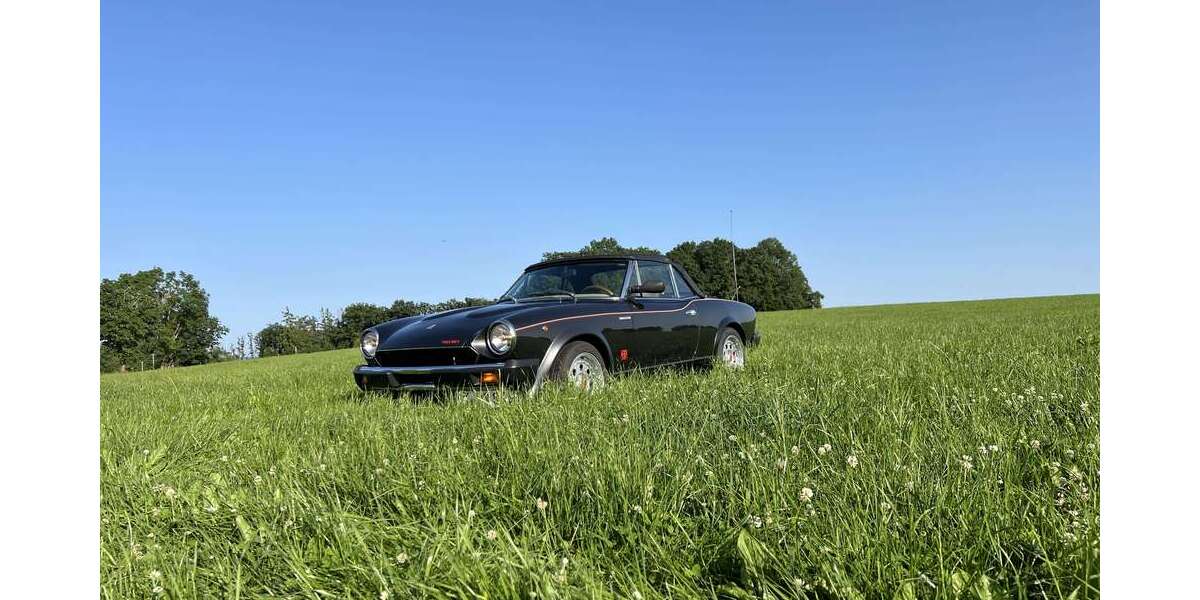 Fiat 124 Spider 82.500 km 27.500 &euro; Halver 58553