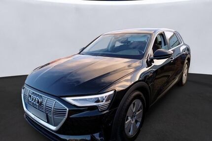 Audi e-tron 44.213 km 26.769 &euro; Hagen 58091