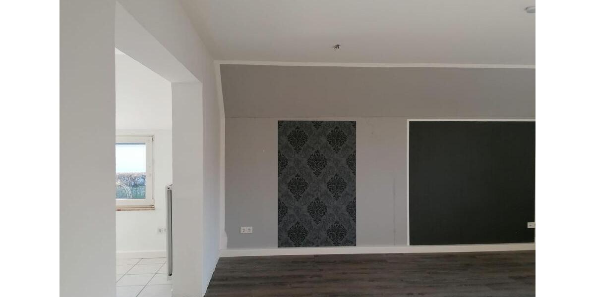 Etagenwohnung Kamen - 6 Zimmer, 142 m&sup2;, 1.250&euro; | Angebot:25393040