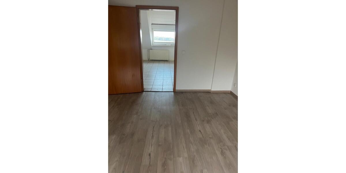 Etagenwohnung Waltrop - 3 Zimmer, 87 m&sup2;, 850&euro; | Angebot:25380036