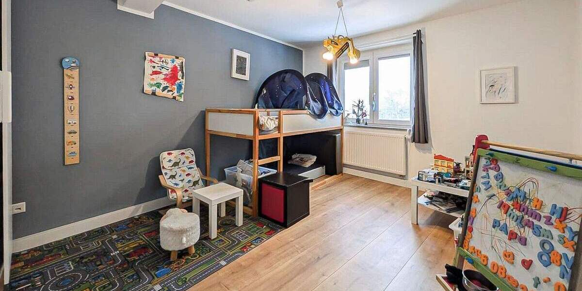 Etagenwohnung Bochum Gerthe - 7 Zimmer, 172 m&sup2;, 400.000&euro; | Angebot:25815148