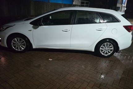 Kia ceed Sportswagon 168.000 km 5.999 &euro; Dortmund 44269