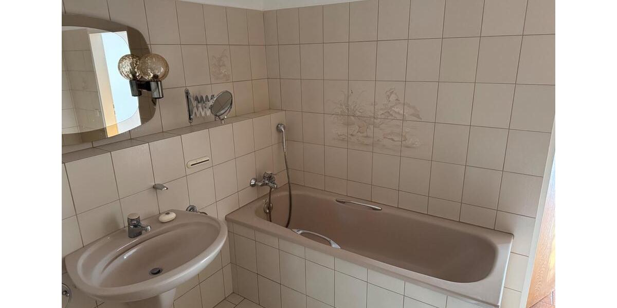 Etagenwohnung Hattingen - 2.5 Zimmer, 112 m&sup2;, 279.000&euro; | Angebot:23850318