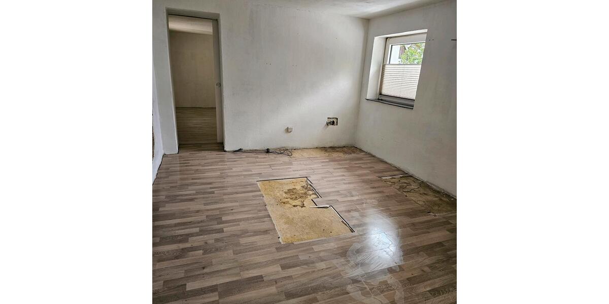 Erdgeschoßwohnung Menden (Sauerland) - 3 Zimmer, 76 m&sup2;, 99.000&euro; | Angebot:26816682
