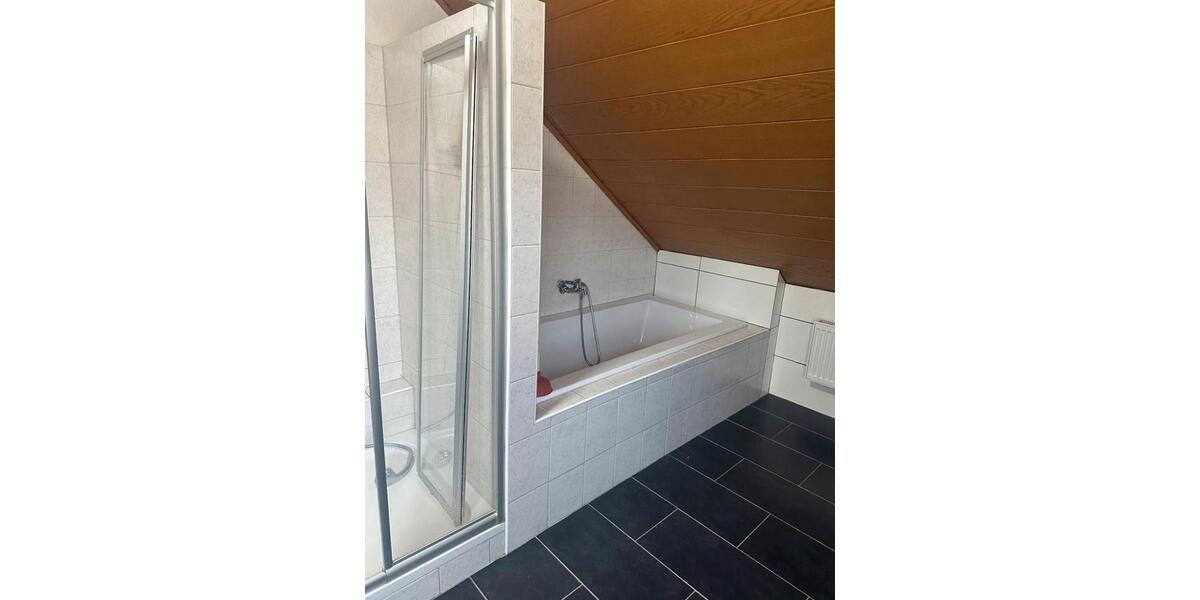 Dachgeschoßwohnung Werdohl - 4 Zimmer, 80 m&sup2;, 650&euro; | Angebot:27566189