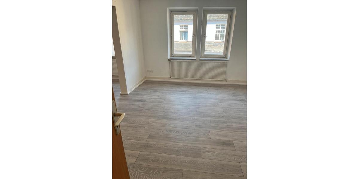 Dachgeschoßwohnung Schalksmühle - 5 Zimmer, 110 m&sup2;, 750&euro; | Angebot:25921610