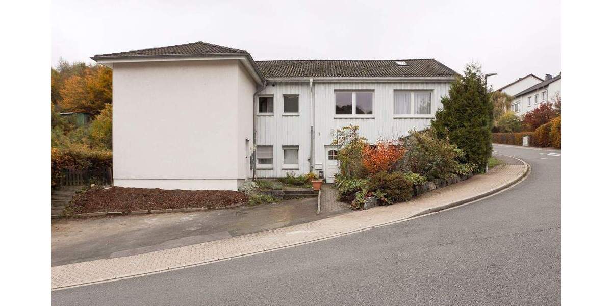 Mehrfamilienhaus, Wohnhaus Lüdenscheid Stüttinghausen - 9 Zimmer, 349 m&sup2;, 419.000&euro; | Angebot:25688973