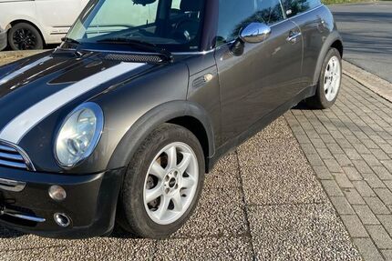 Mini ONE 242.933 km 2.540 &euro; Hattingen 45529